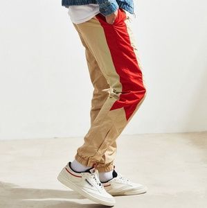 FILA + UO Barnet Wind Pant Neutral Multi Medium NWT FILA + UO Barnet Wind Pant Neutral Multi Medium NWT